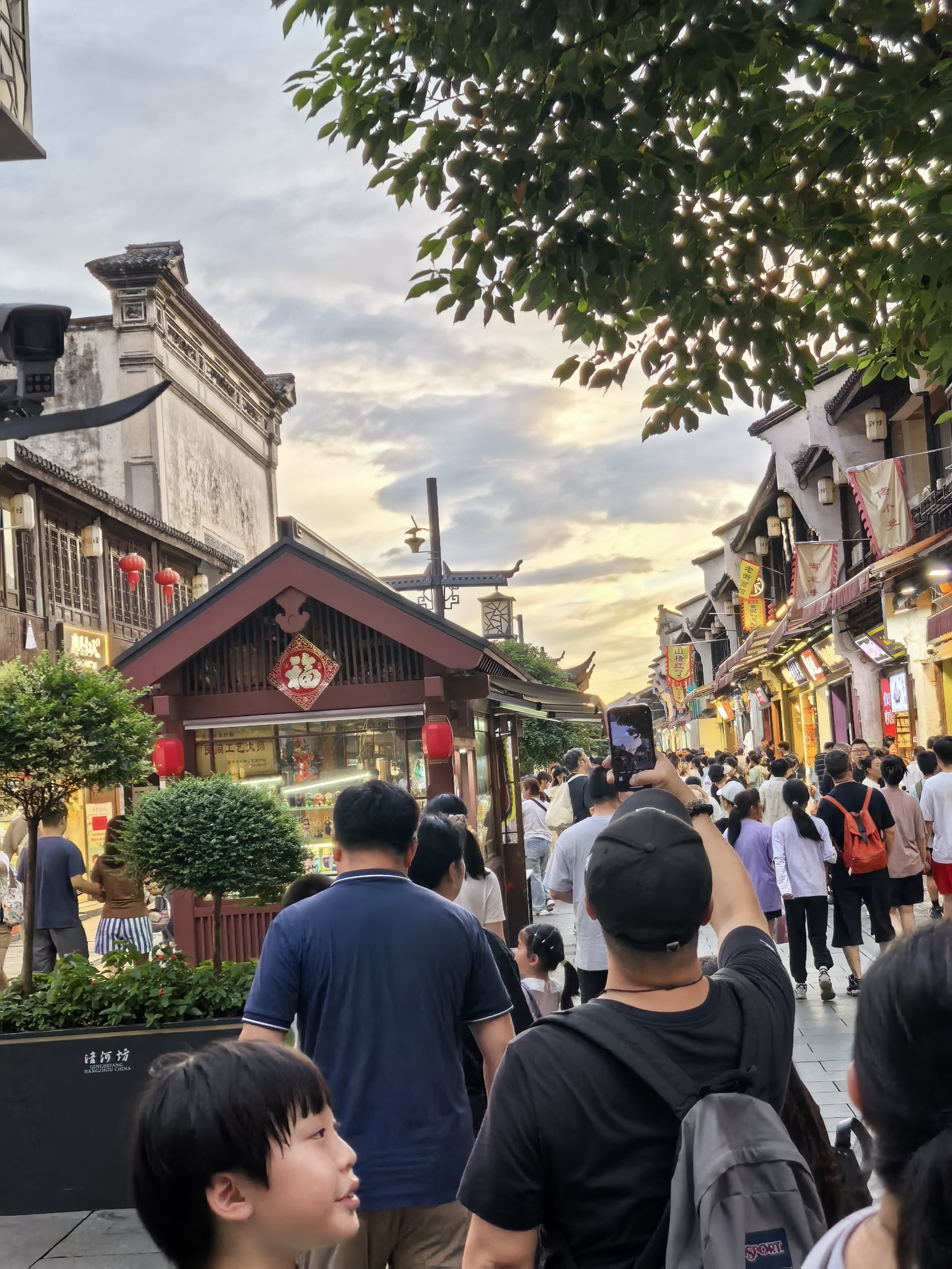 IMG-迟到一年的夏风——一个人在杭州旅行的四日-1E0C20FC4DFA75C246A704C53C670CB3.jpg
