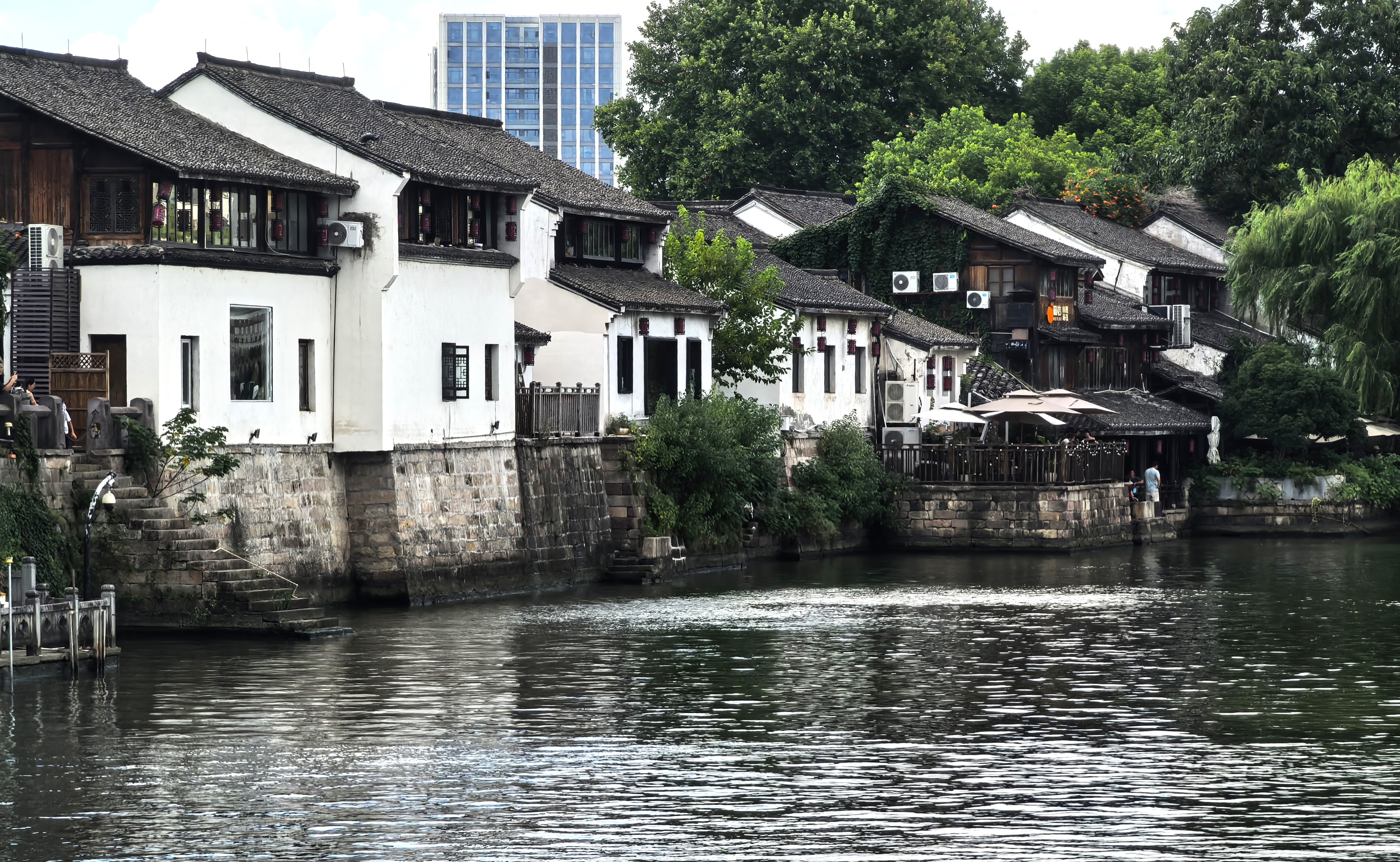 IMG-迟到一年的夏风——一个人在杭州旅行的四日-9E06A0328FF384AFF20D3B3517B9B96D.jpg