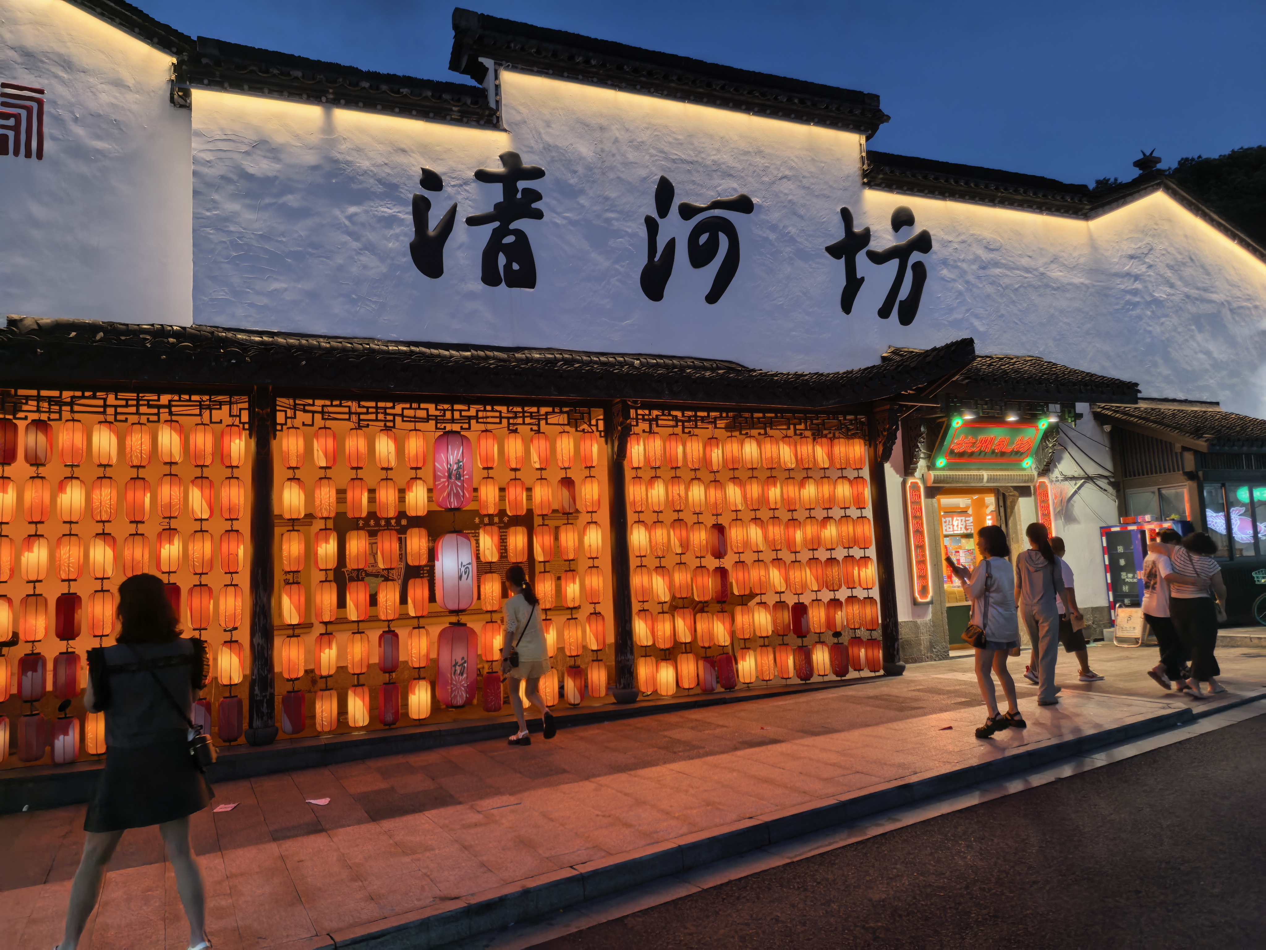 IMG-迟到一年的夏风——一个人在杭州旅行的四日-DEDCCA8CEA86E1FA4B452C1C9B160D61.jpg