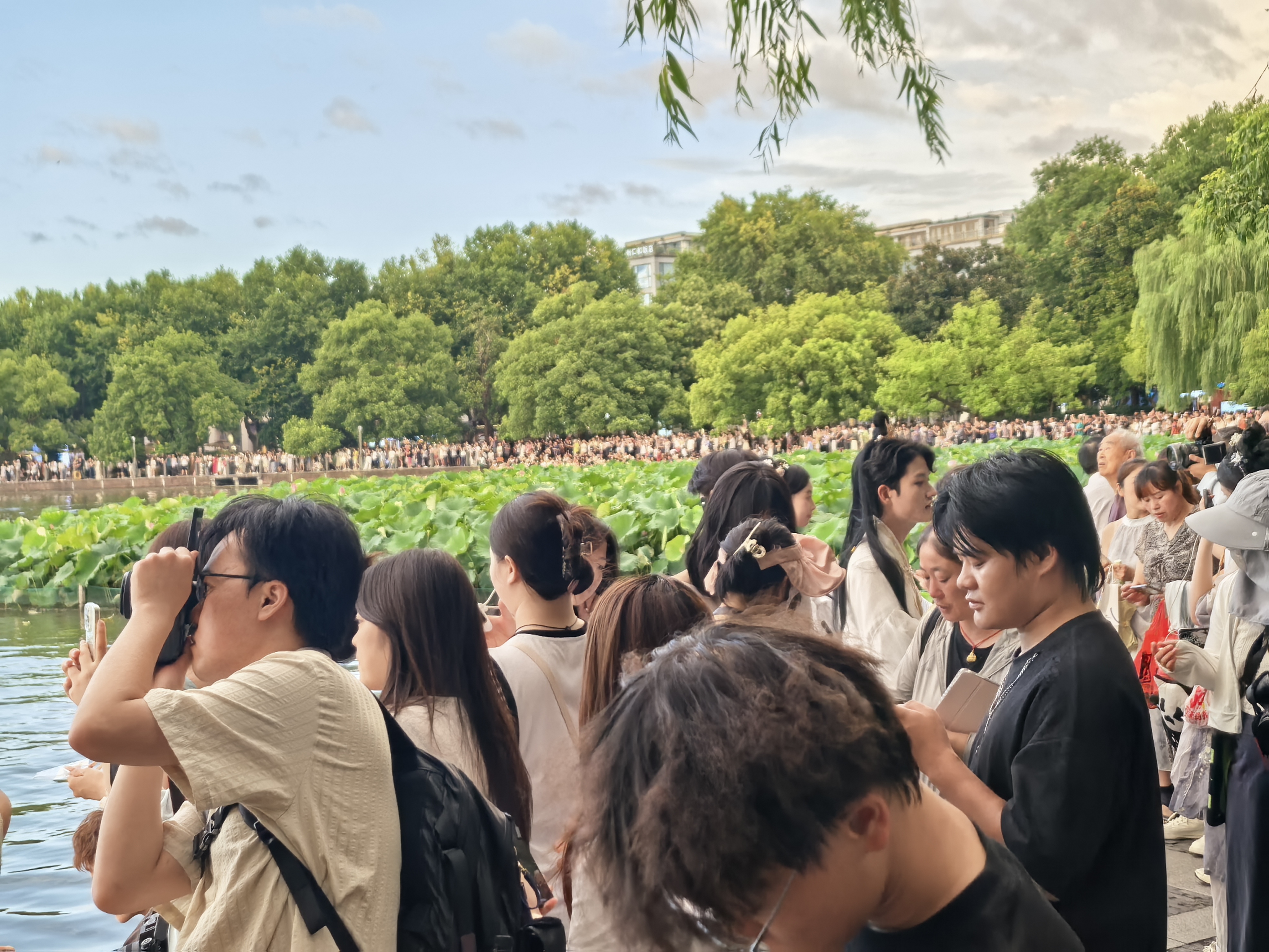 IMG-迟到一年的夏风——一个人在杭州旅行的四日-EB366890F4F6610DB23FF5F8B092BC10.jpg