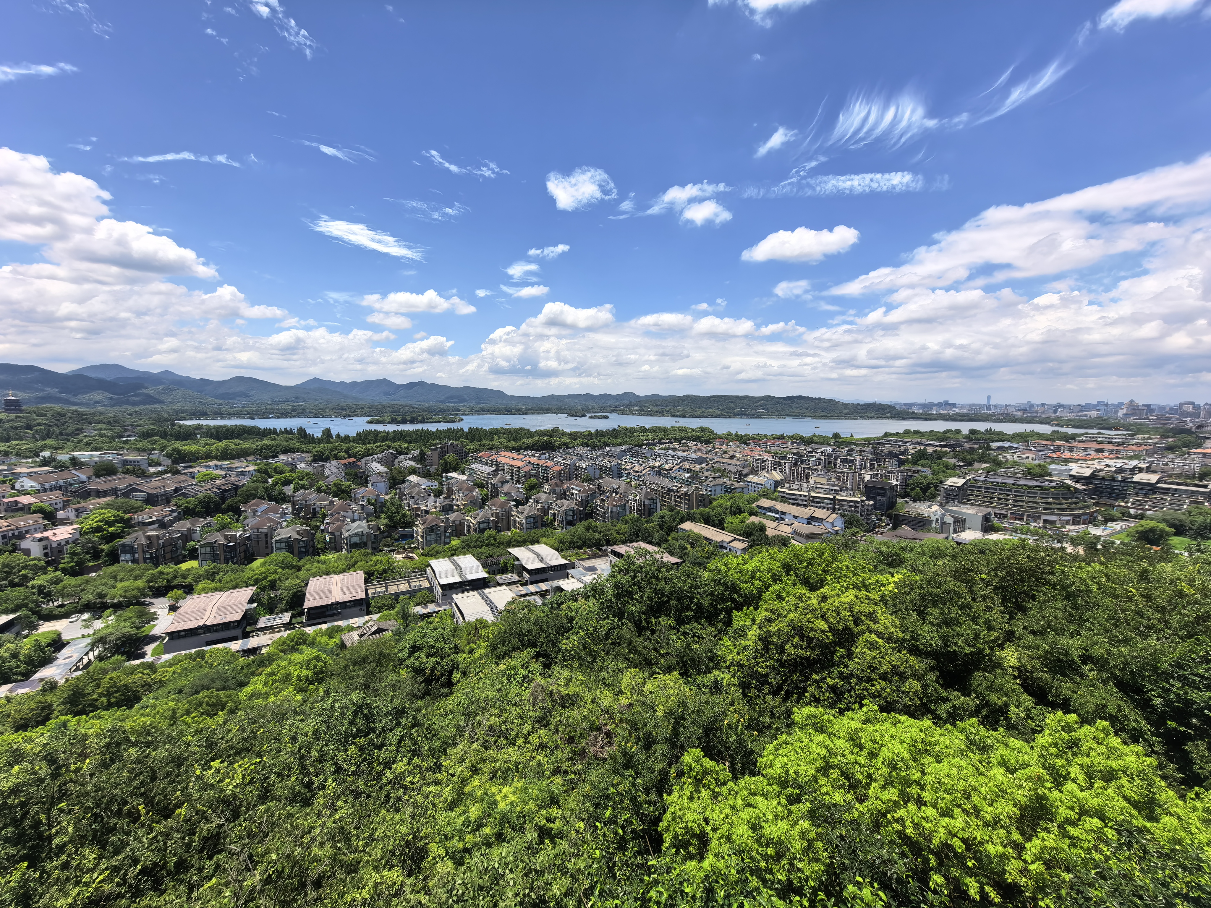 IMG-迟到一年的夏风——一个人在杭州旅行的四日-F45D33EF59E1E5DD70D400C2931E9843.jpg